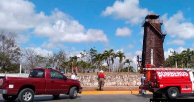 torre de control del aeropuerto de Cancún